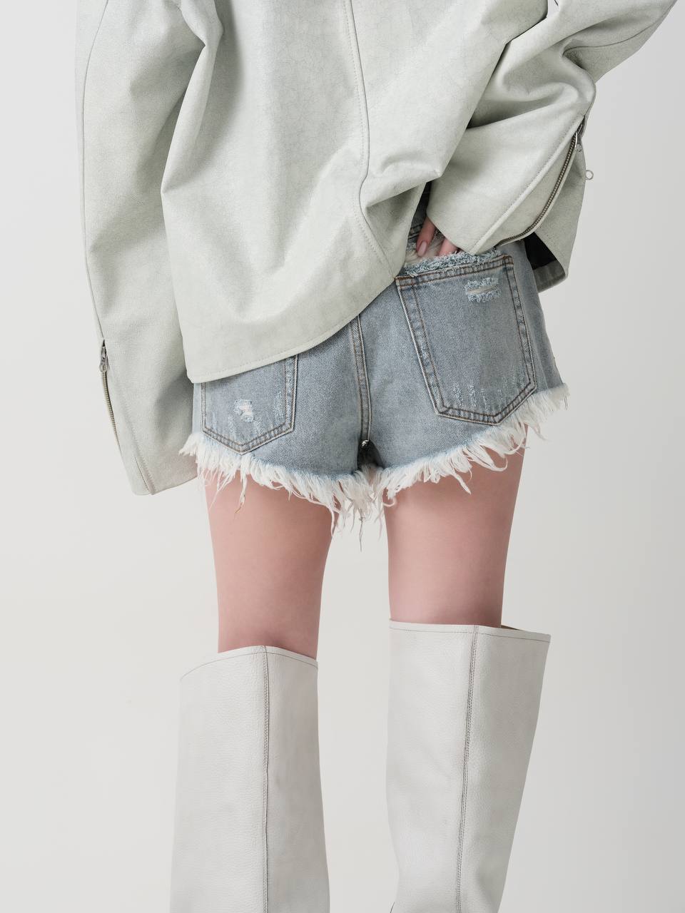 RAW EDGE DENIM SHORTS